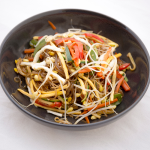 Japchae con gamberi (vermicelli coreani)